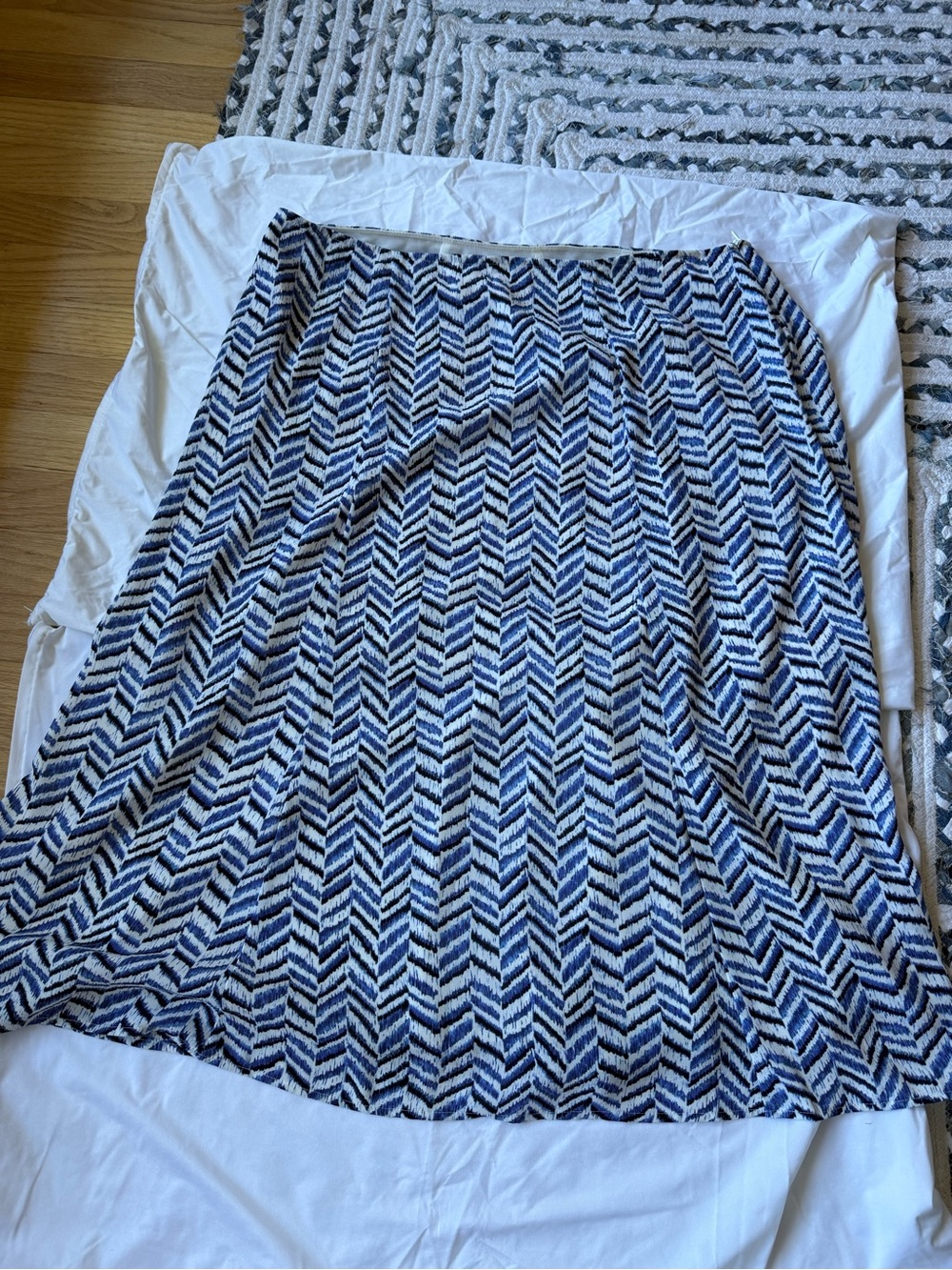 Sag Harbor Blue Chevron Midi Skirt